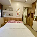 Chic Pad In Bandra West