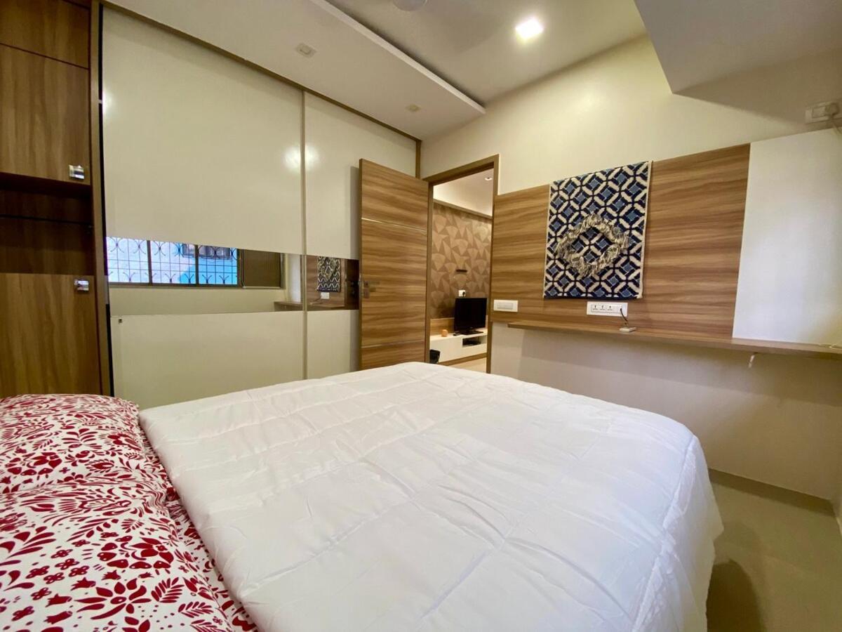 Chic Pad In Bandra West Apartament