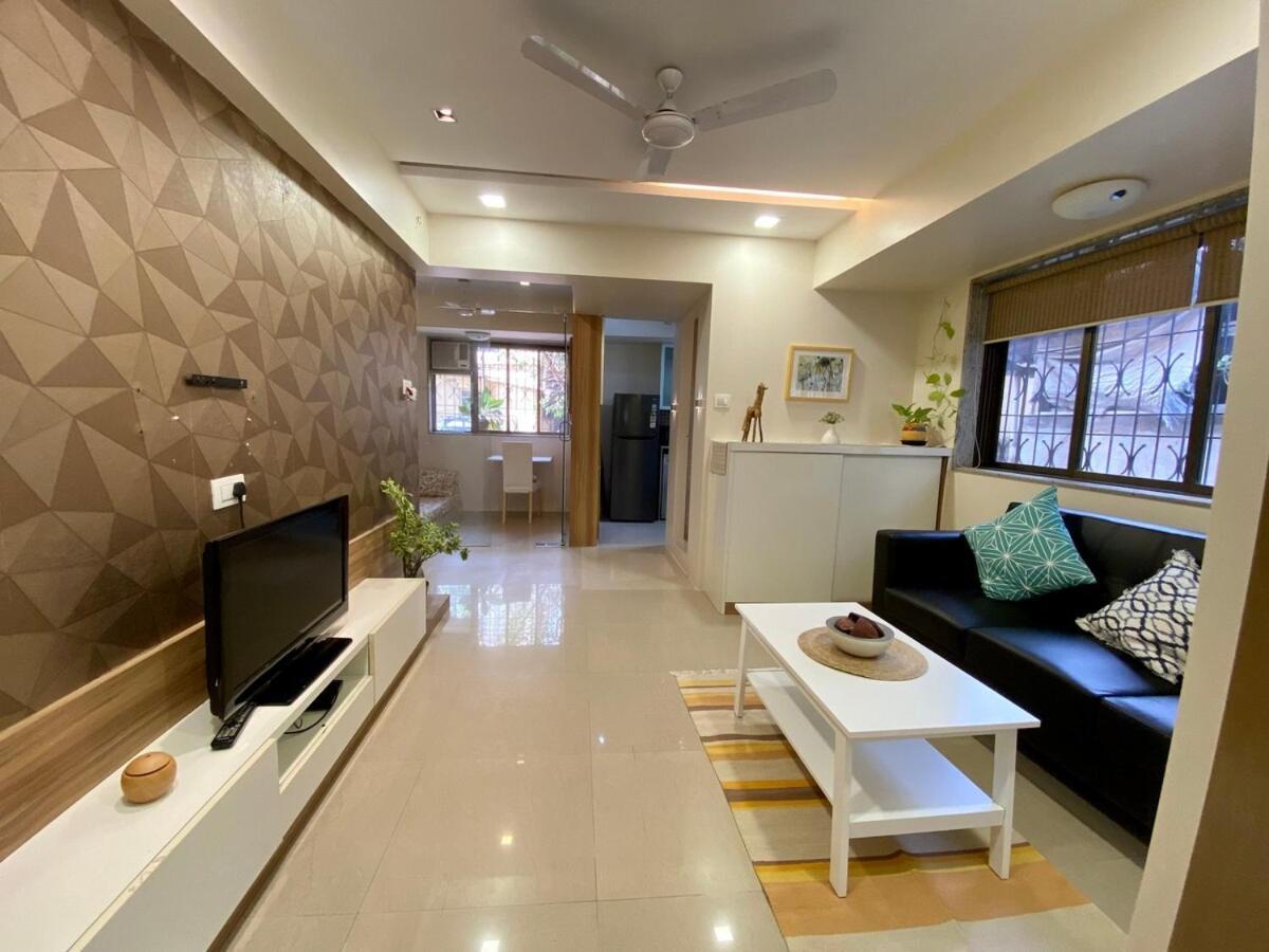 Chic Pad In Bandra West *